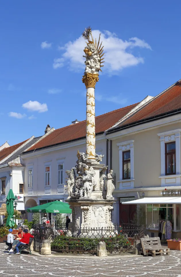 Plague Column Saint Mary, west elevation