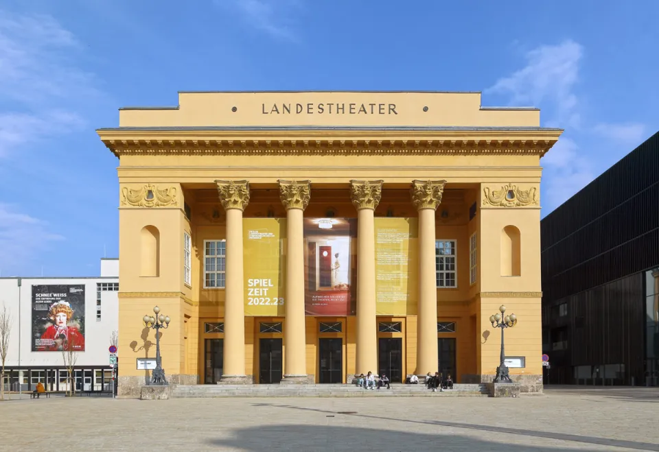 Tyrolean State Theatre (Big House), west elevation