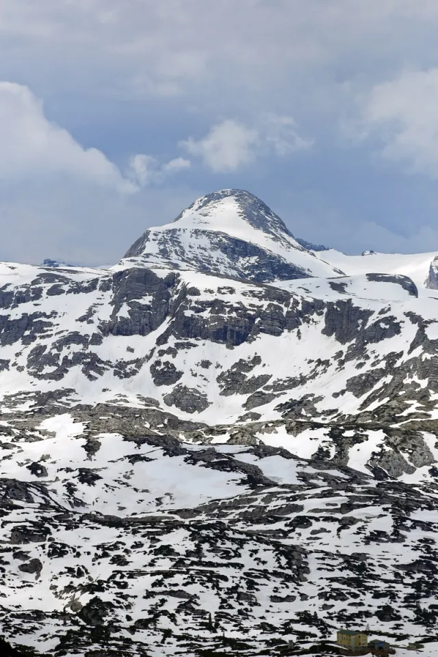 Hoher Gjaidstein in the Dachstein Mountains