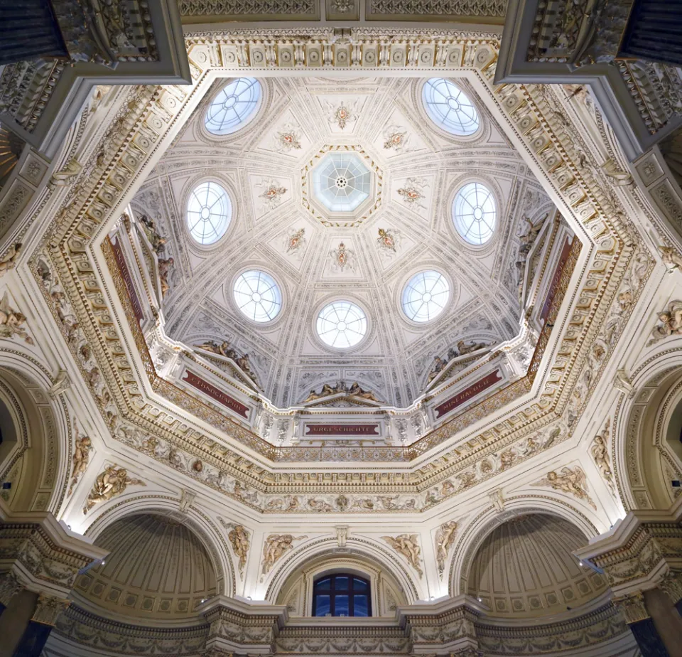 Natural History Museum, cupola