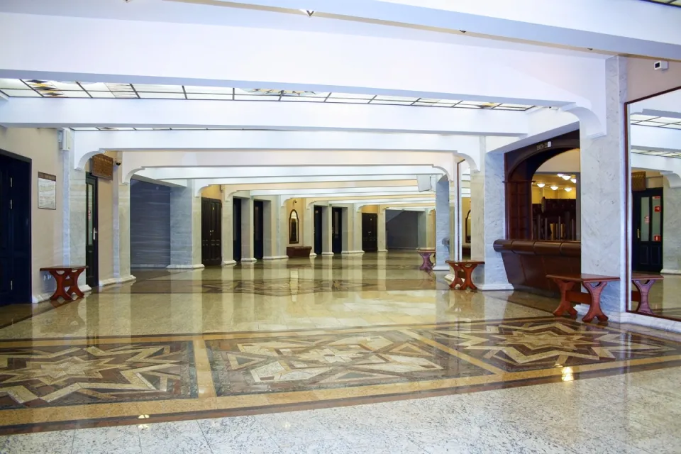 National Opera and Ballet of Belarus, corridor