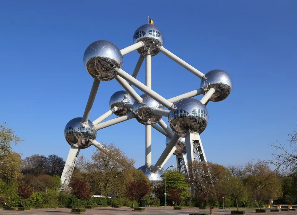 Atomium, west elevation