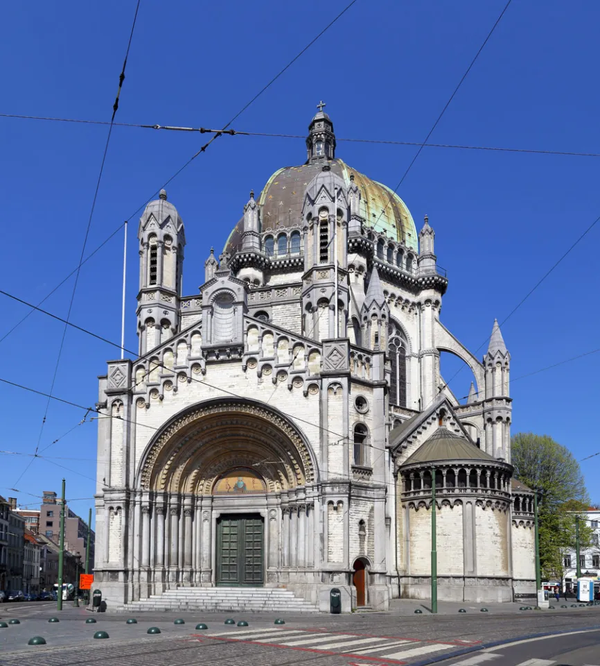 Saint Mary's Royal Church, southeast elevation