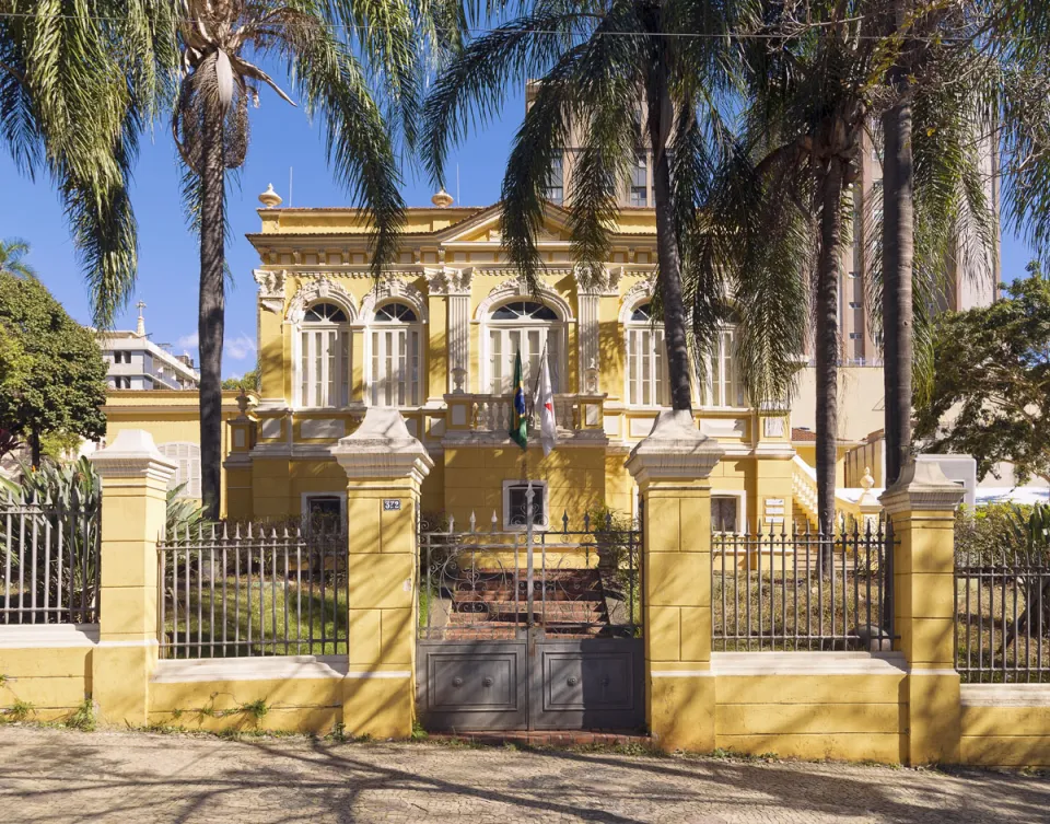 Headquarter of the Public Archive of Minas Gerais, east elevation