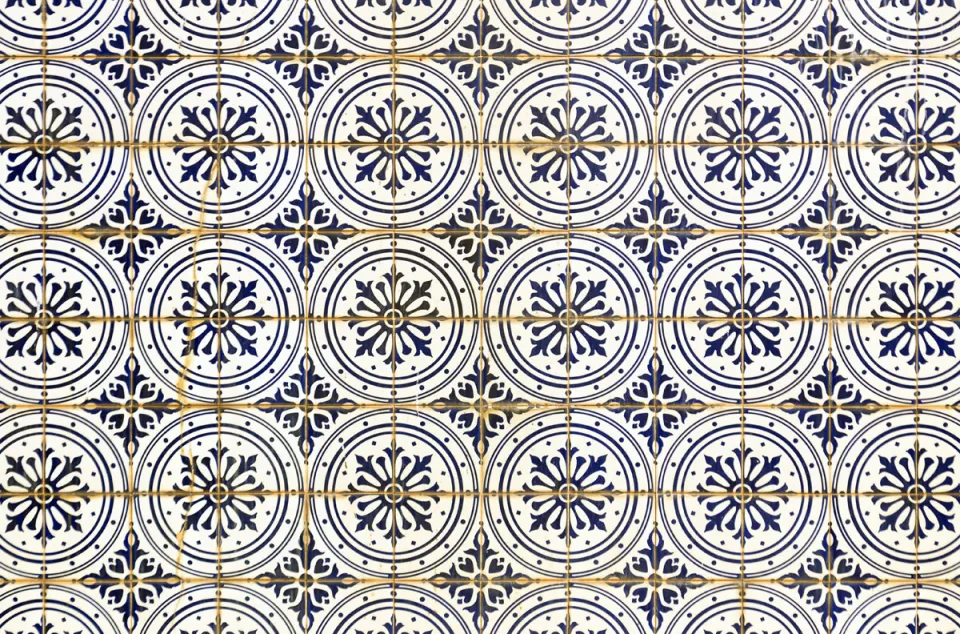 Iate Tênis Clube, azulejo tiles of the facade