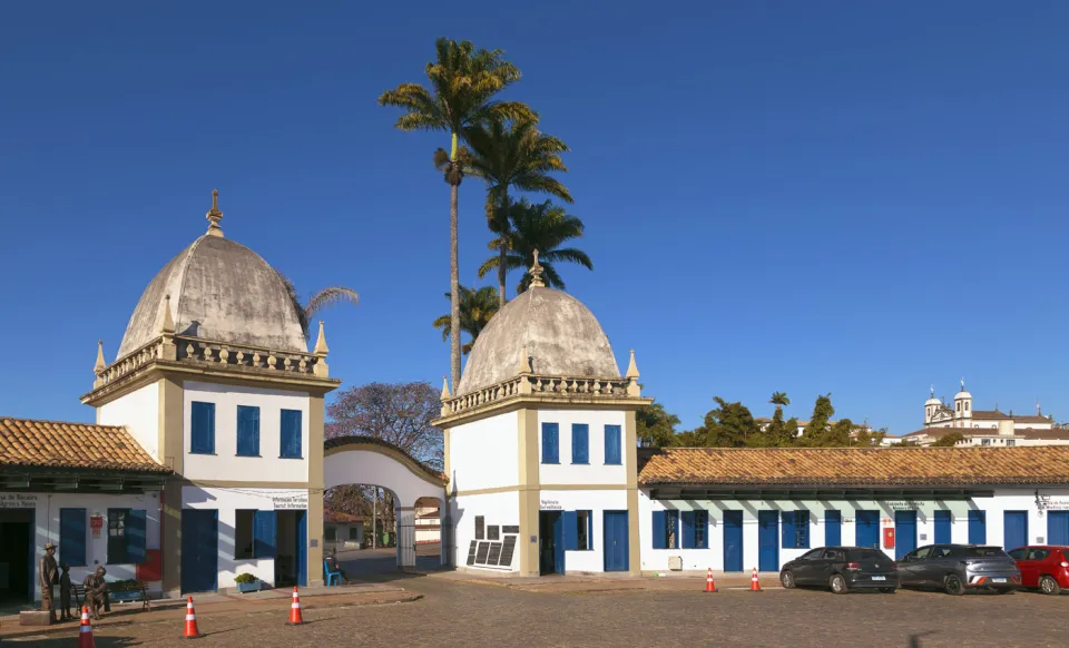 Romaria, main gate, west elevation