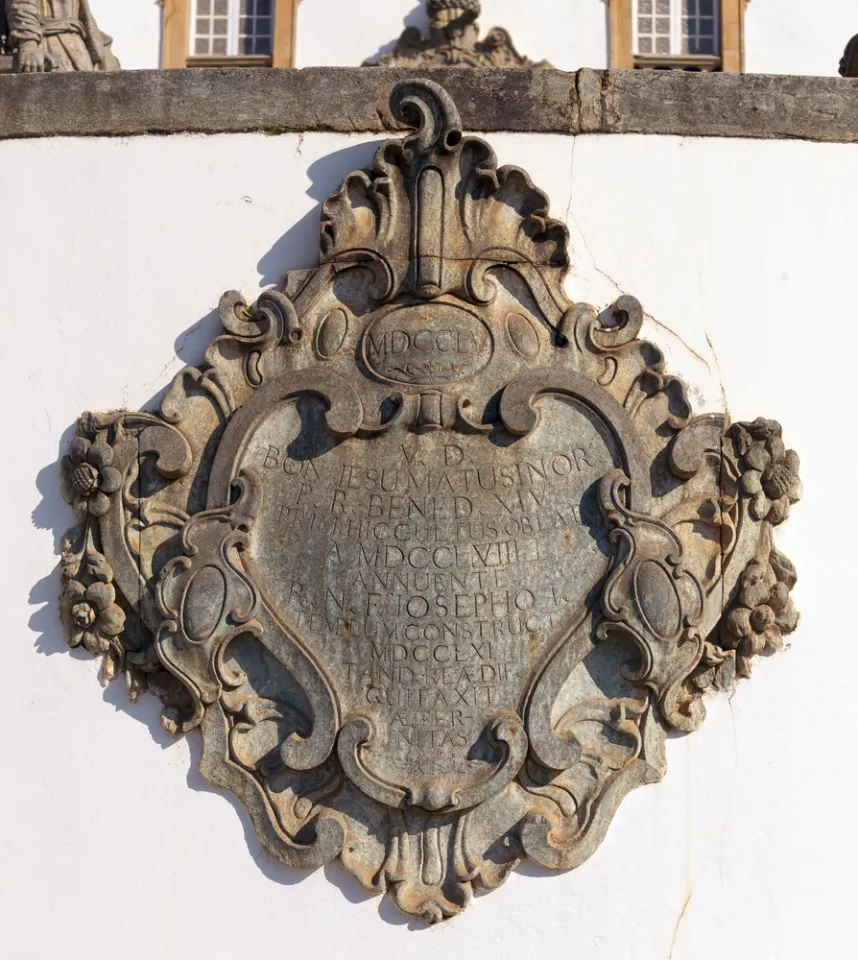Sanctuary of Bom Jesus de Matosinhos, cartouche by the stairway