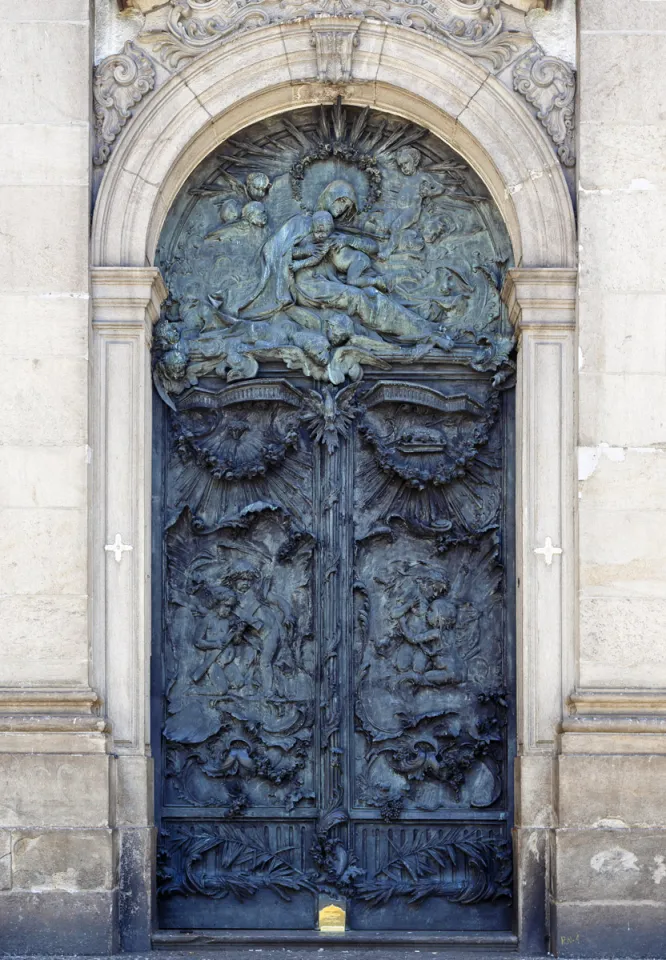 Candelaria Church, main door