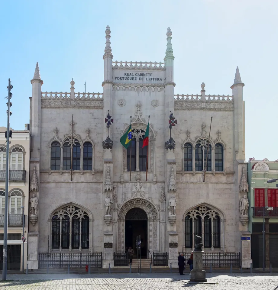 Royal Portuguese Cabinet of Reading, facade