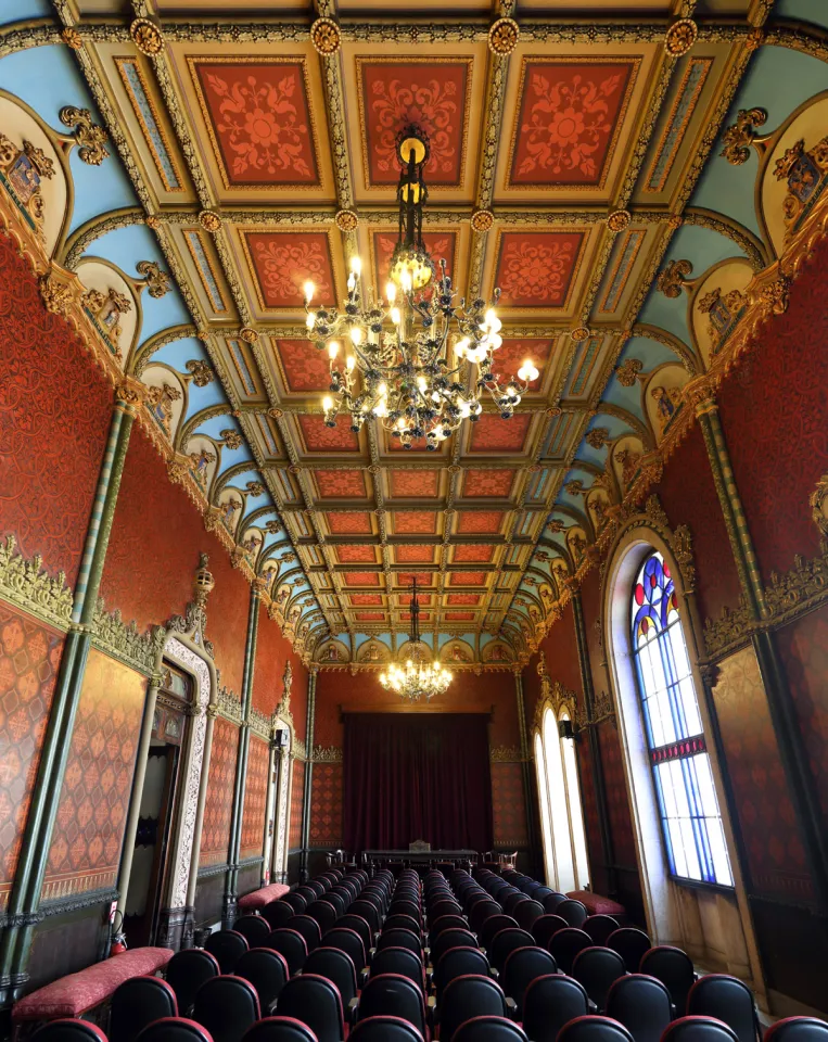 Royal Portuguese Cabinet of Reading, Great Hall (Coat of Arms Hall)