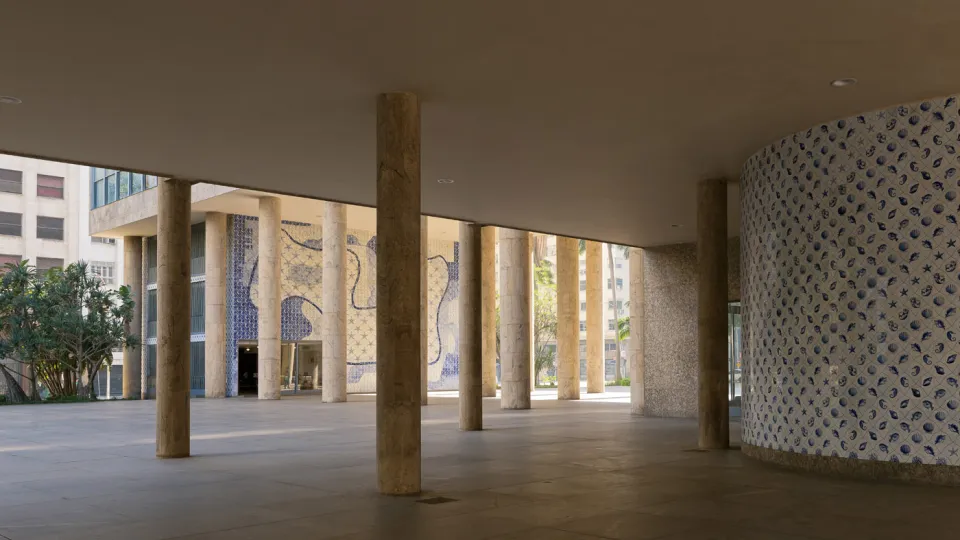 Gustavo Capanema Palace, pilotis