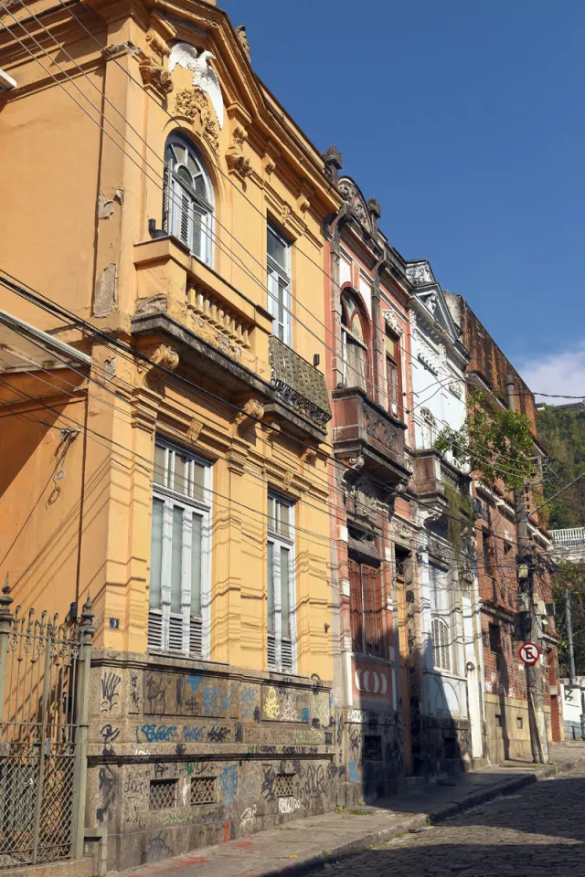 Houses at Tavares Bastos Street