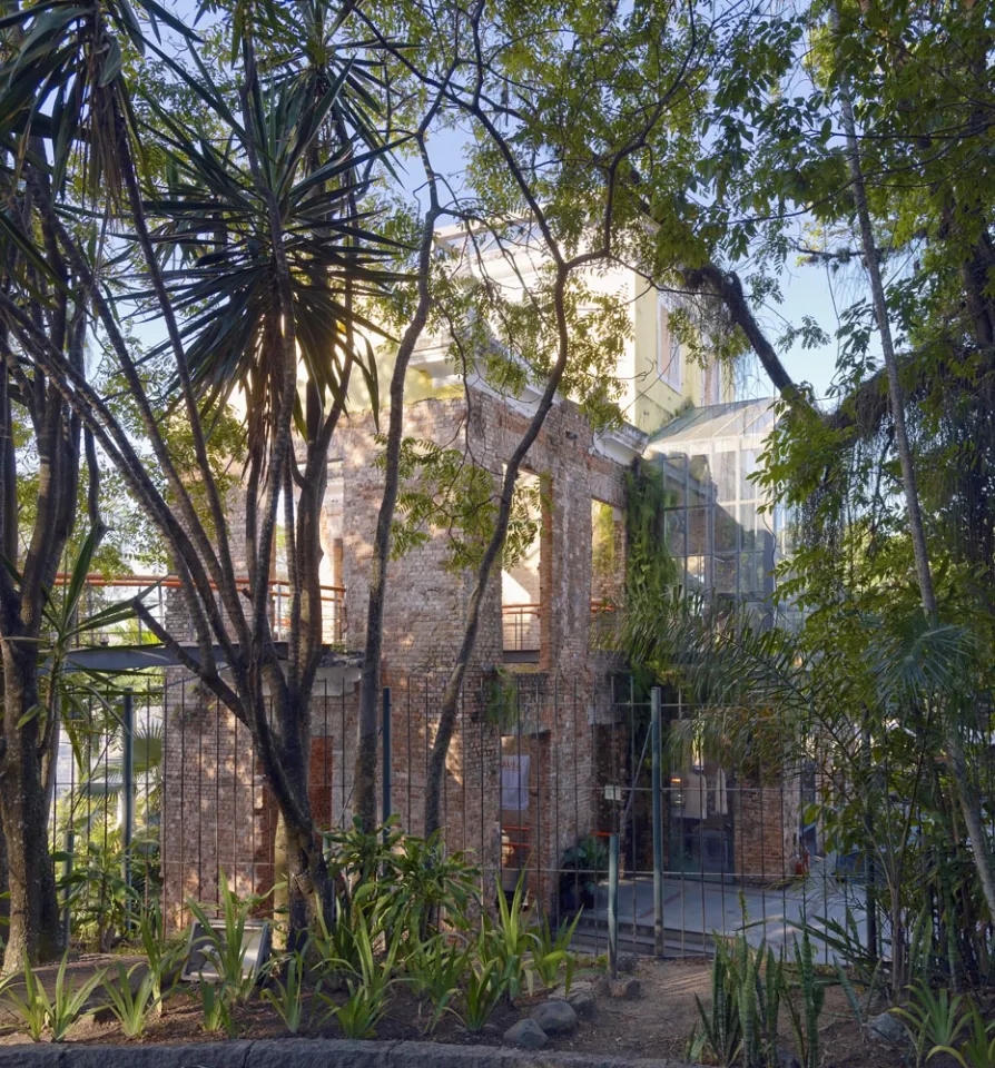 Park of Ruins (Parque das Ruínas), southwest elevation