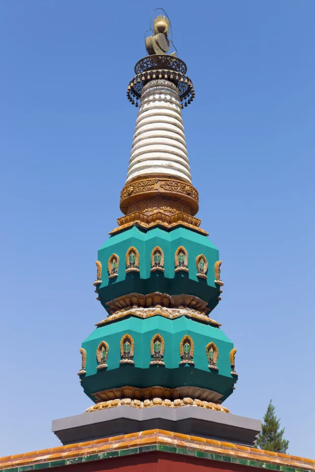 New Summer Palace, Four Great Regions Complex, top of the stupa of the east region