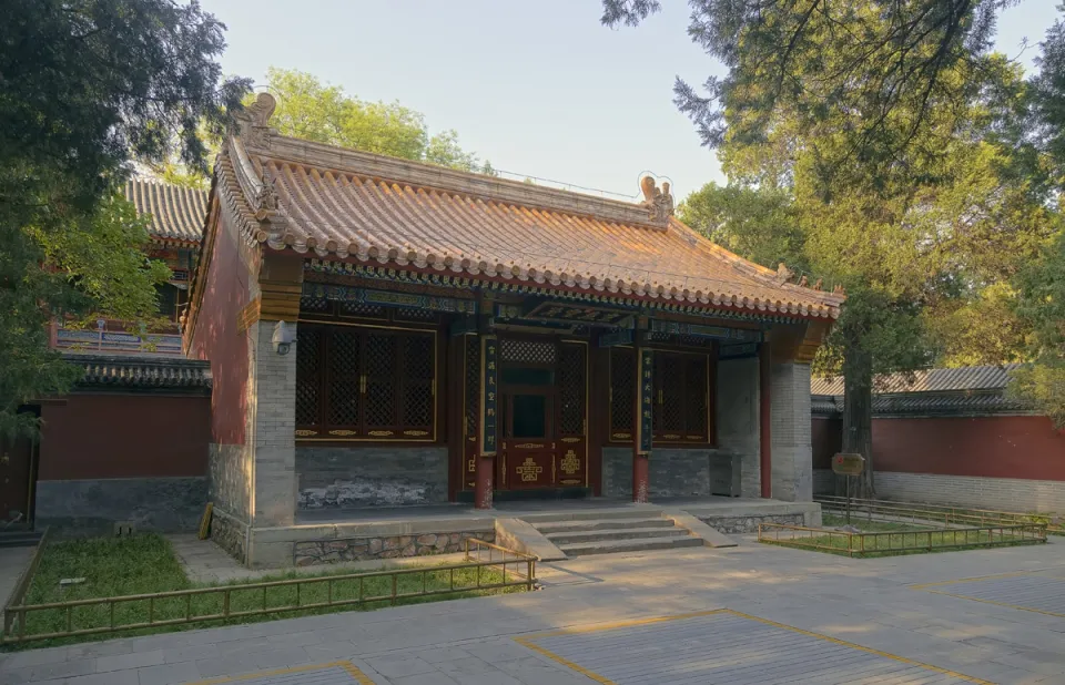 New Summer Palace, Temple of Timely Rains and Extensive Moisture, southwest elevation