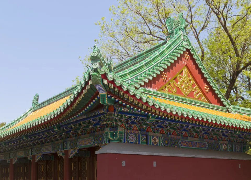 New Summer Palace, Treasure Blossom Tower, roof detail
