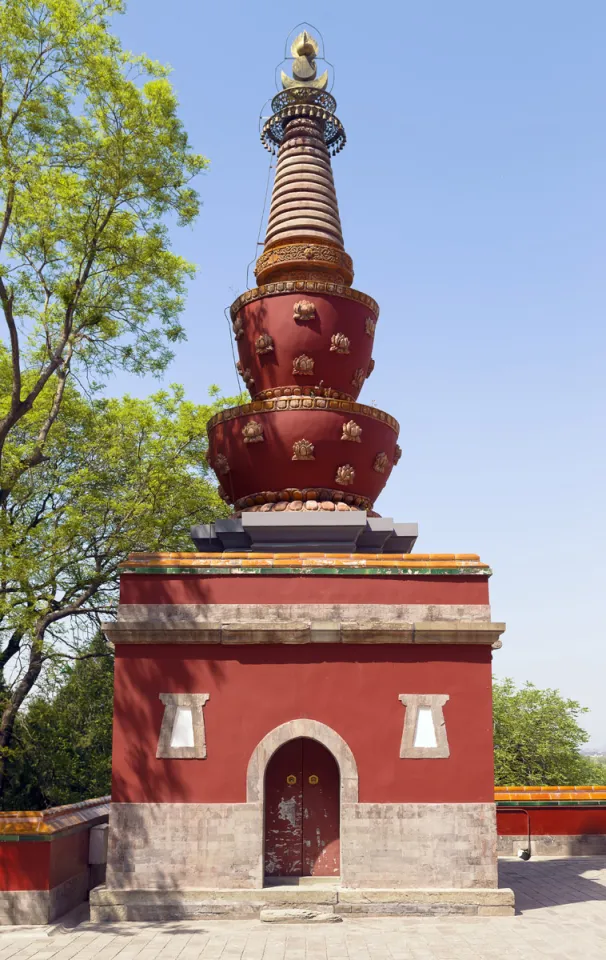 New Summer Palace, Four Great Regions Complex, Red Tower stupa