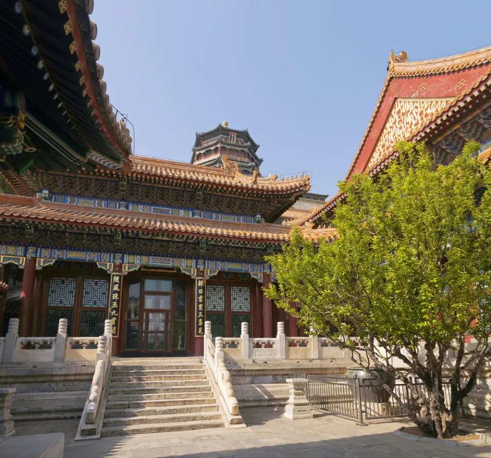 New Summer Palace, Hall of Dispelling Clouds, western side hall