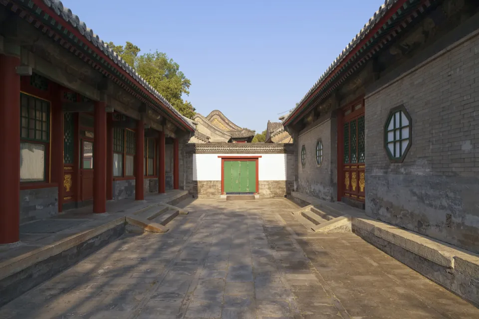 New Summer Palace, outbuildings next to the Listening to Orioles Pavilion
