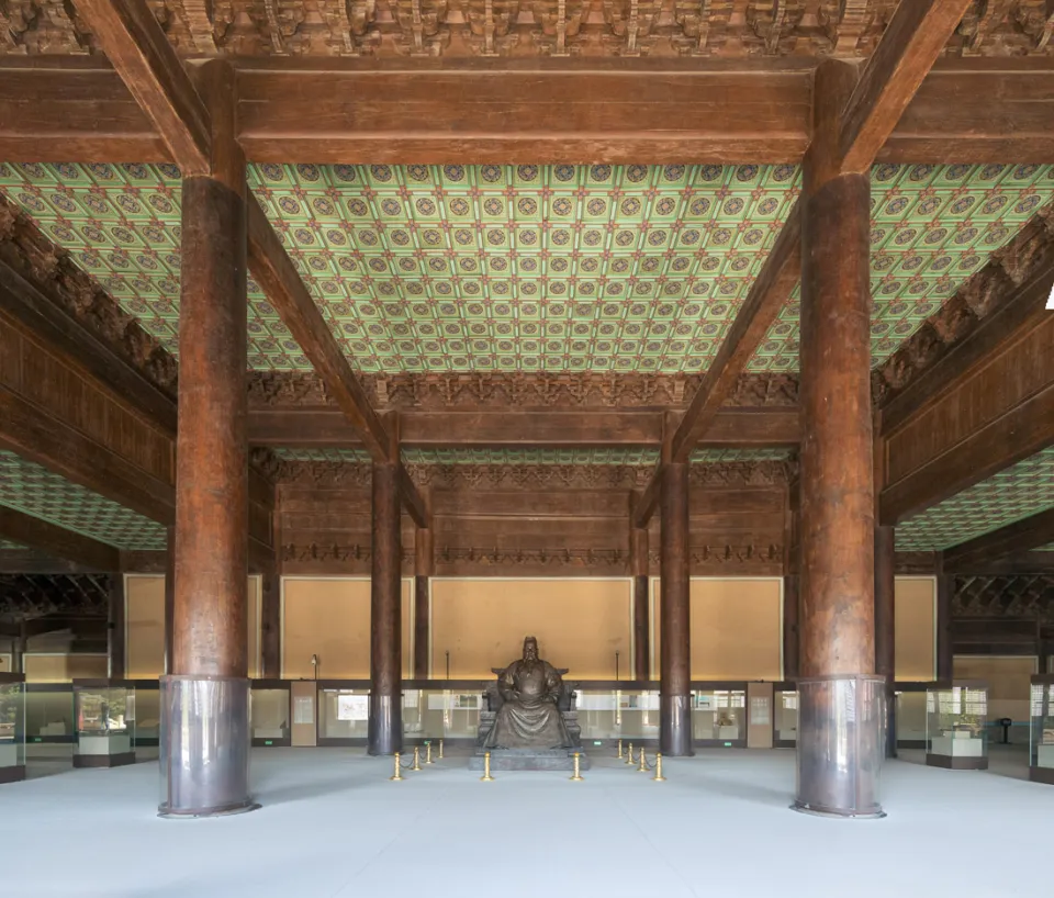 Ming Changling Mausoleum, Hall of Blessing and Grace (Ling'en Hall), interior