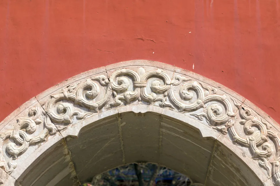 Putuo Zongcheng Temple, Glazed Archway, stone carvings Putuo Zongcheng Temple, Glazed Archway, stone carvings