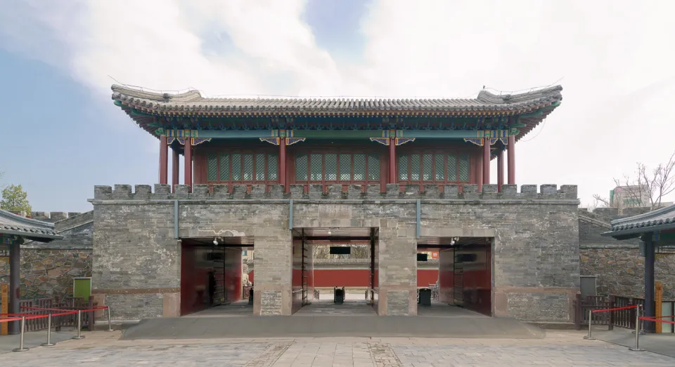 Chengde Mountain Resort, Lizheng Gate, north elevation