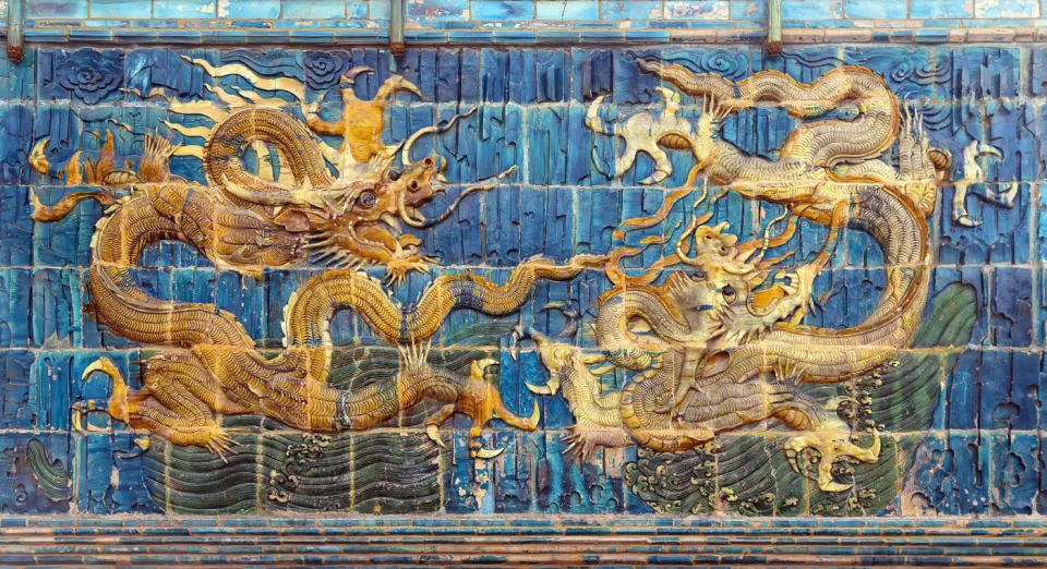 Datong Five-Dragon Wall, left dragon relief