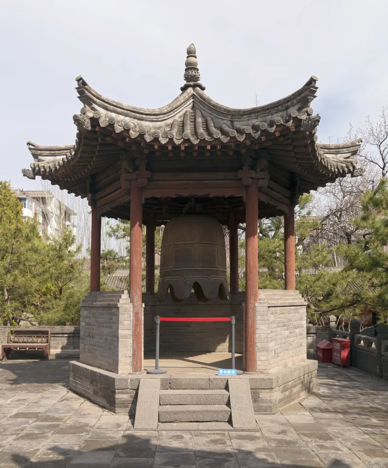 Shanhua Temple, Precious Hall of the Great Hero, bell tower