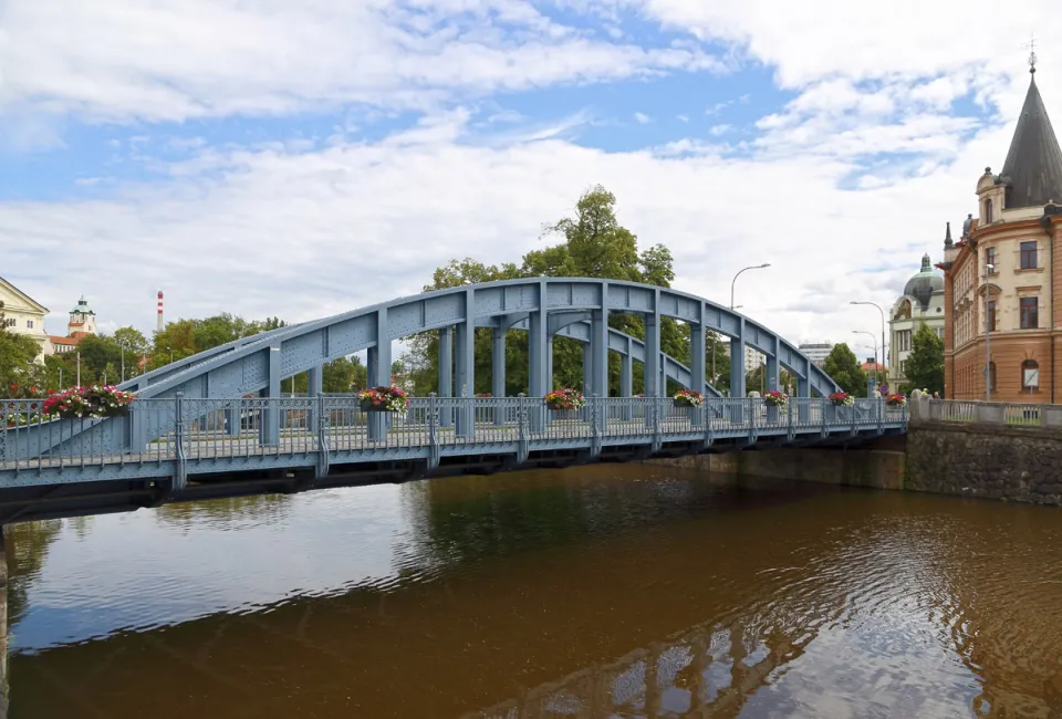 Golden Bridge, northwest elevation