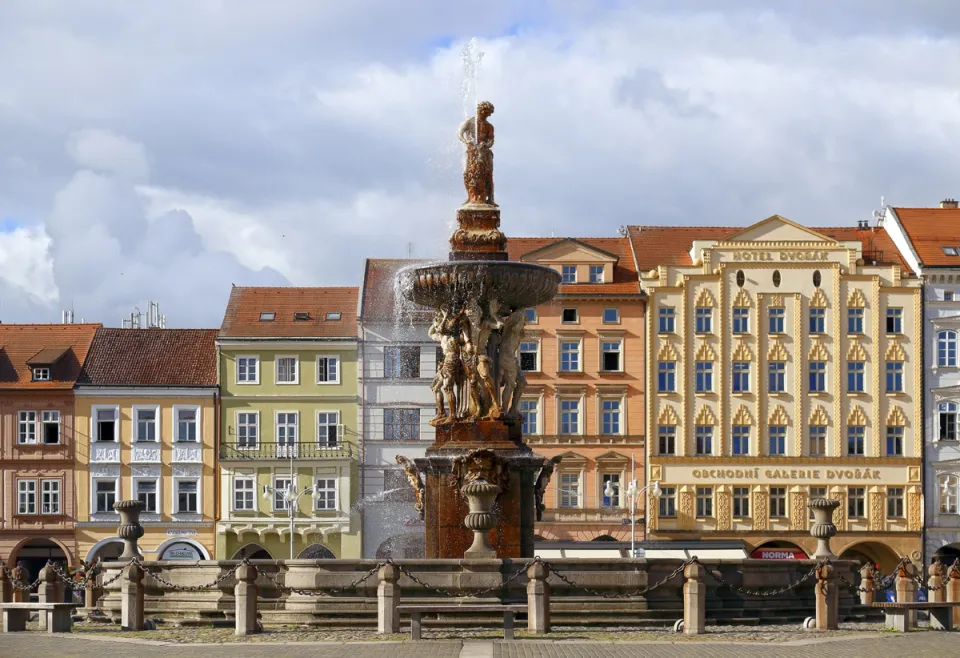 Samson's Fountain, north elevation