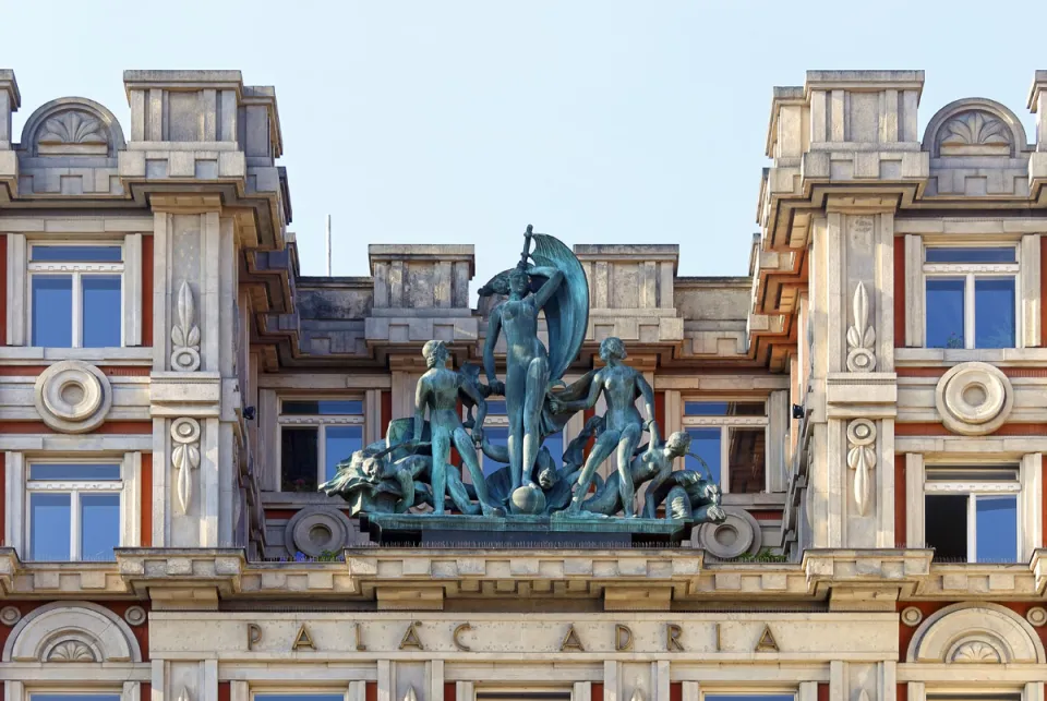 Adria Palace, detail north fassade with sculpture group