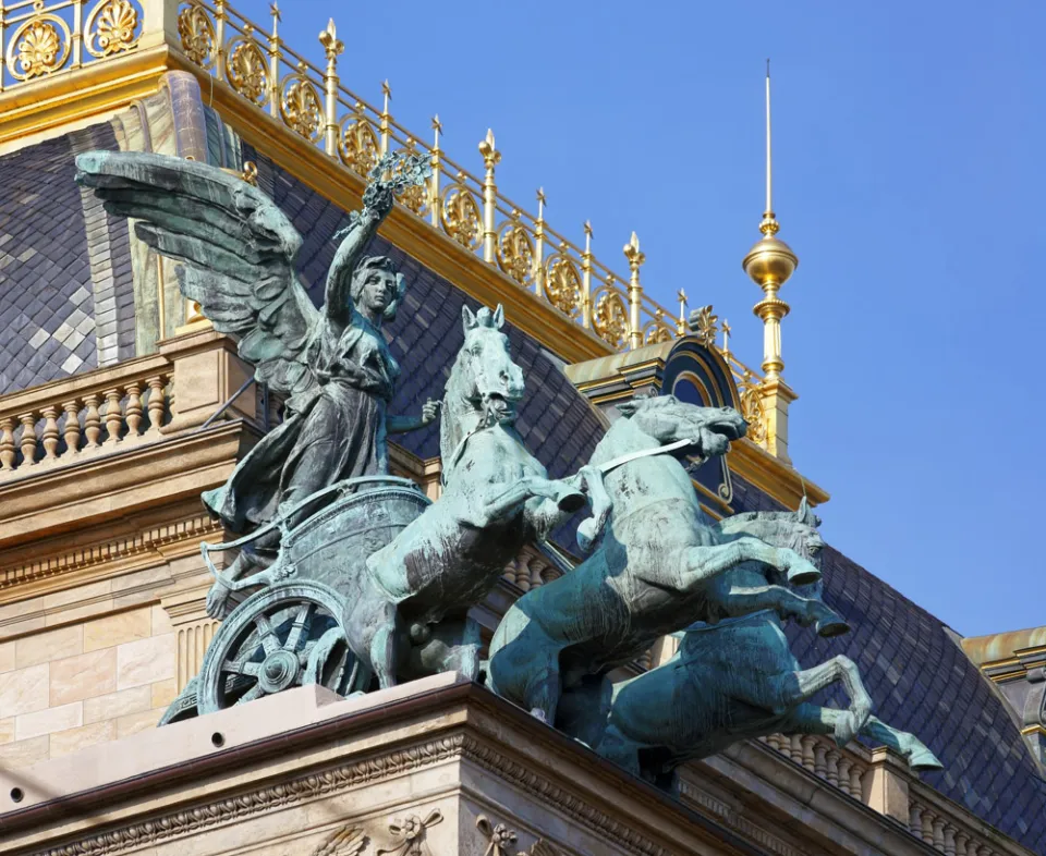 National Theatre, triga sculpture