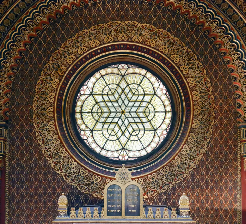 Spanish Synagogue, rose window