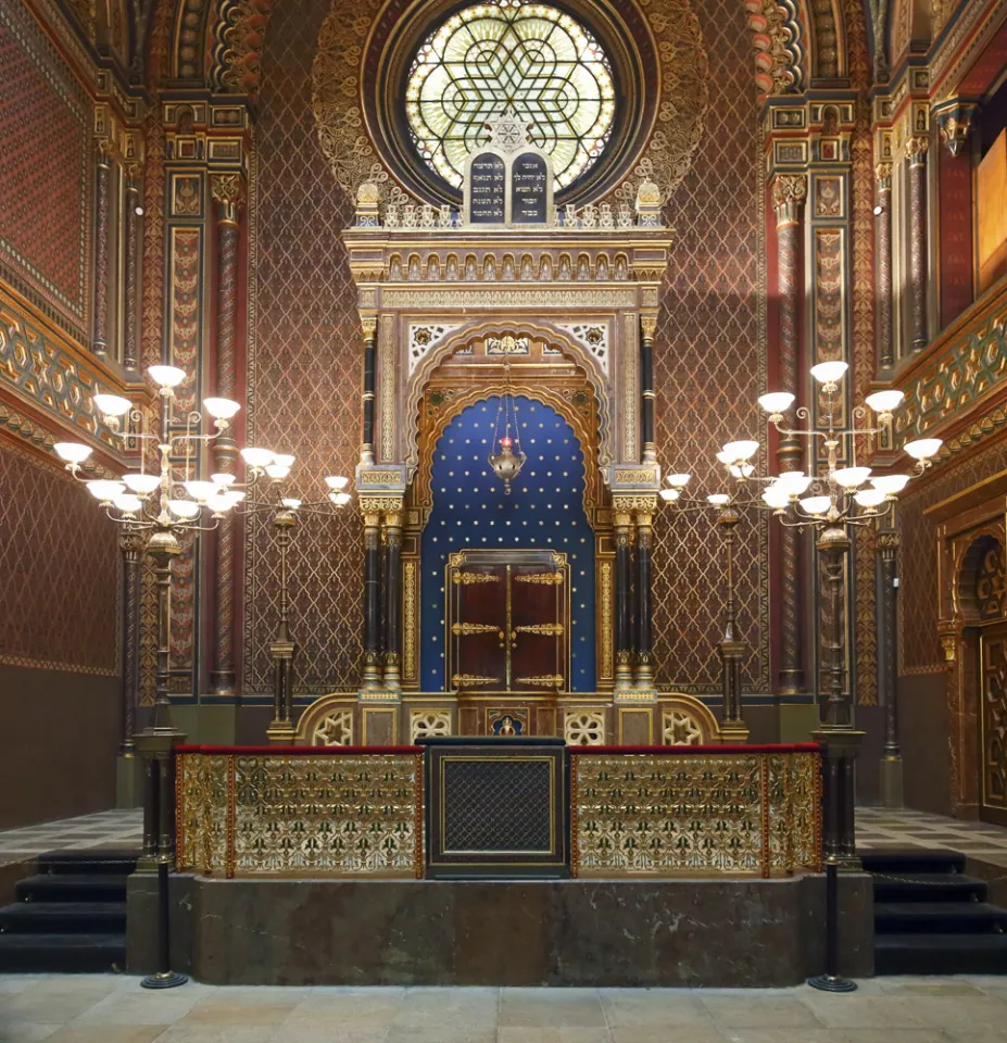 Spanish Synagogue, torah shrine