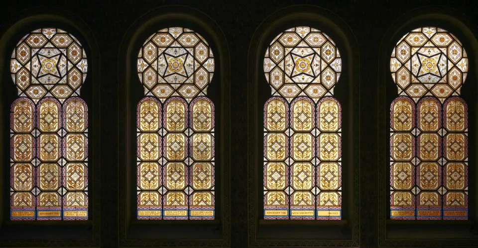 Spanish Synagogue, windows