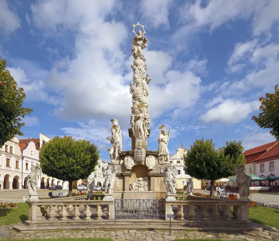 Marian Column, northwest elevation