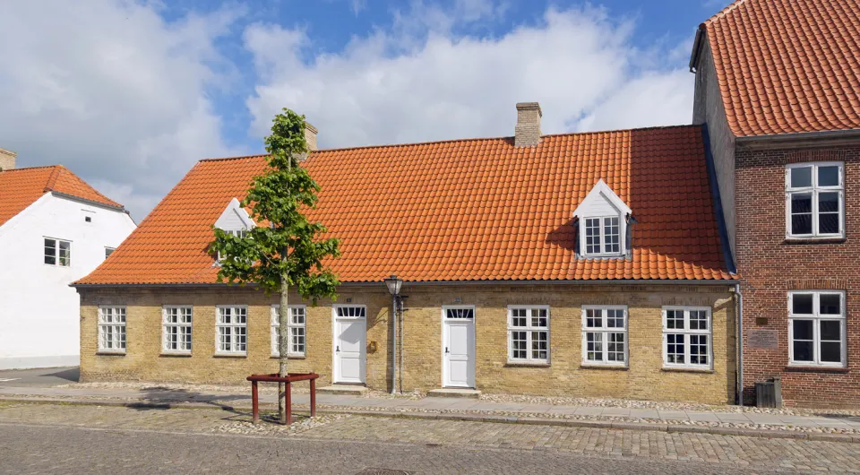 Moravian Brethren’s Boys’ School, House Lindegade № 13, next to № 11, south elevation