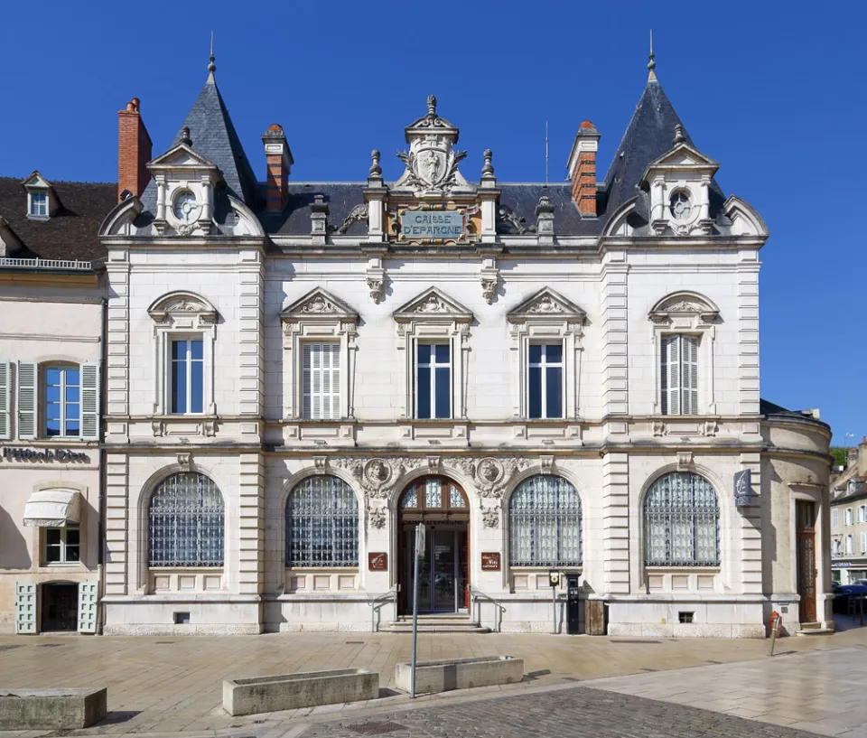 Building of the Savings Bank of Beaune