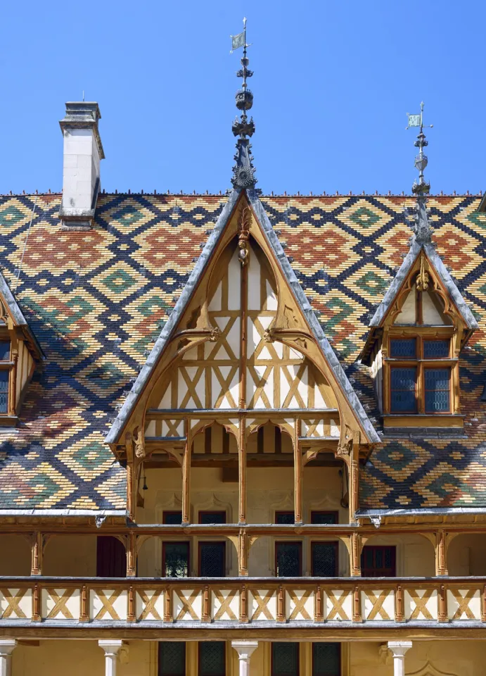 Hospices de Beaune, gable dormer