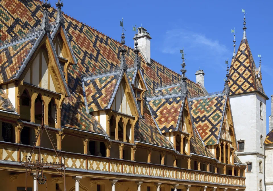 Hospices de Beaune, roof with gable dormers and glazed tiles