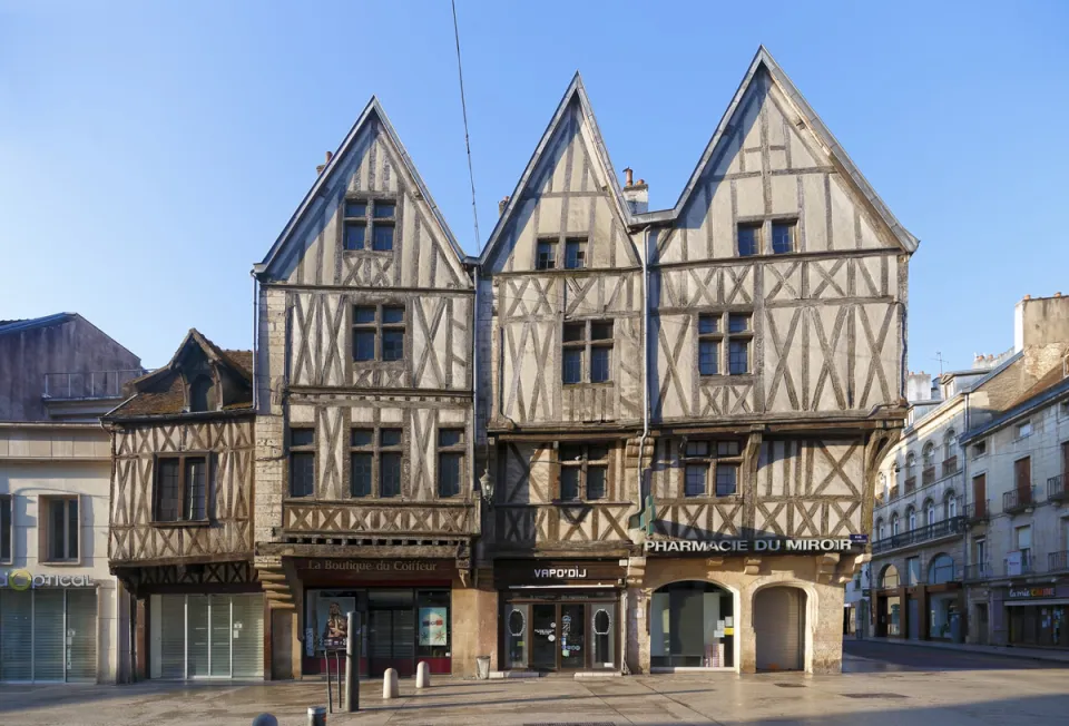 House with Three Faces, north elevation