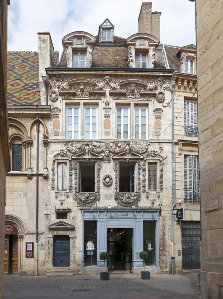 Maillard House, front facade