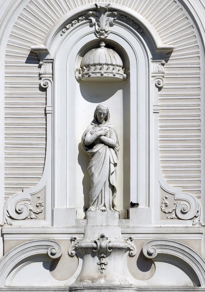 Church of Saint-Ferréol les Augustins, facade detail