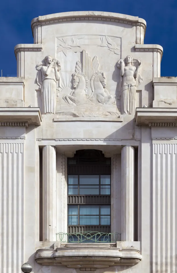 Palais de la Méditerranée, facade detail with window