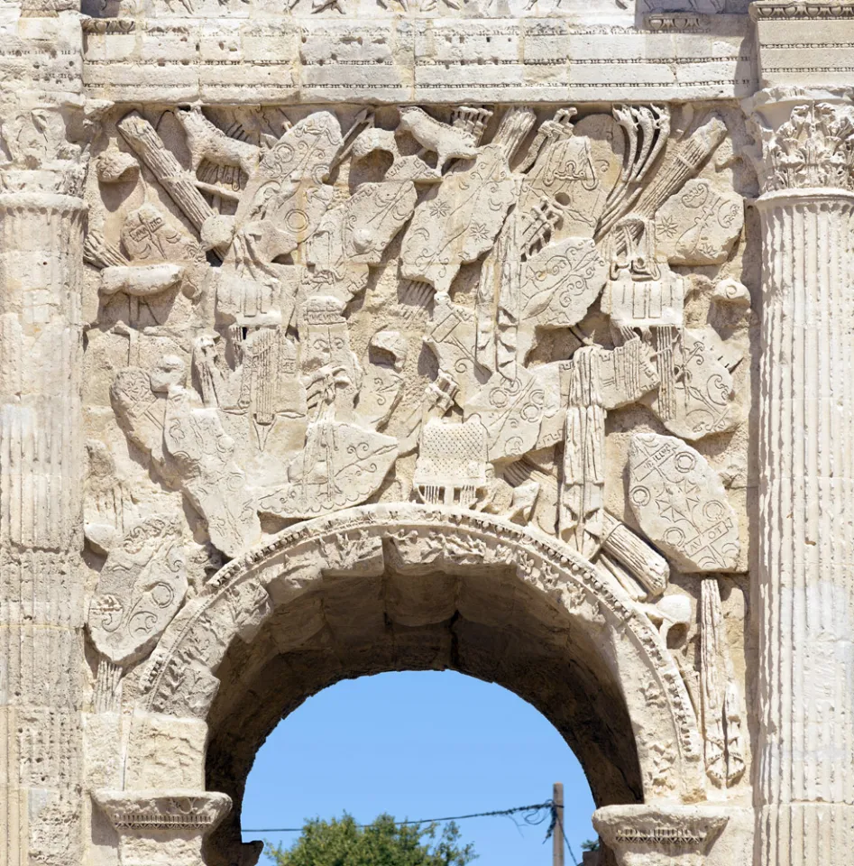 Triumphal Arch of Orange, relief of the south elevation