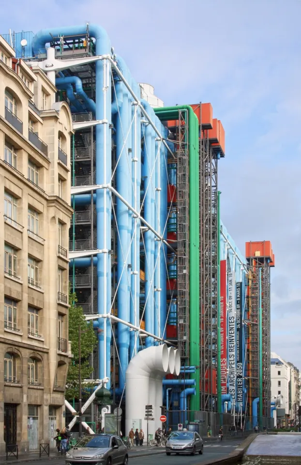 Pompidou Centre, Beaubourg Street backside