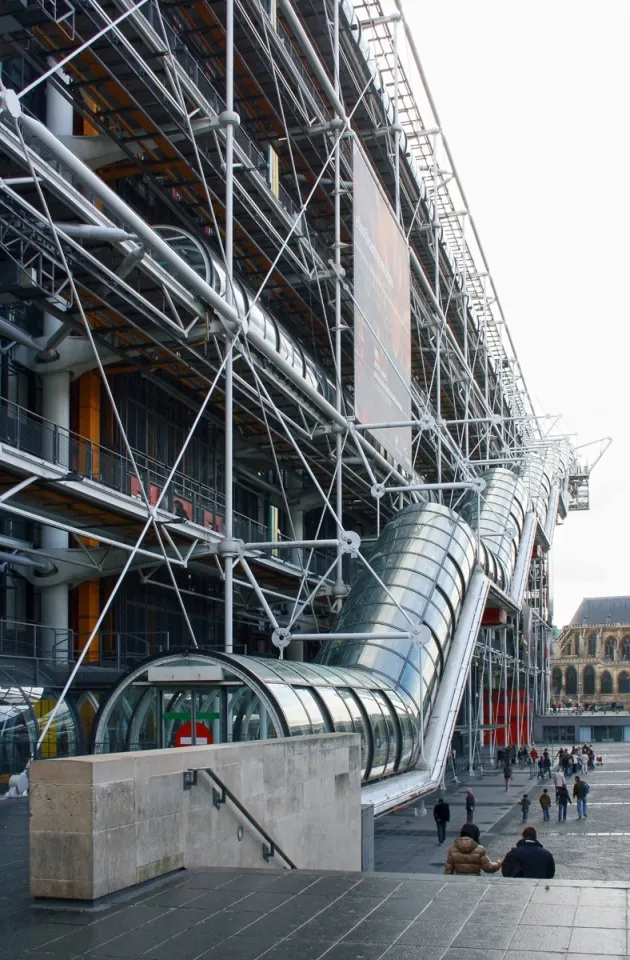 Pompidou Centre, escalator of the west facade 