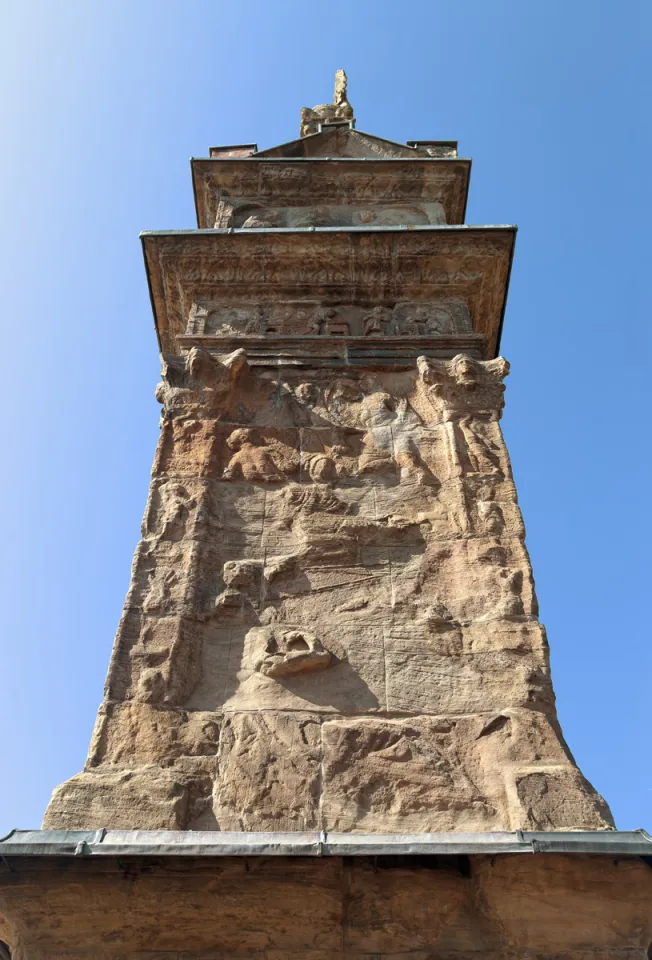 Igel Column, eastern relief