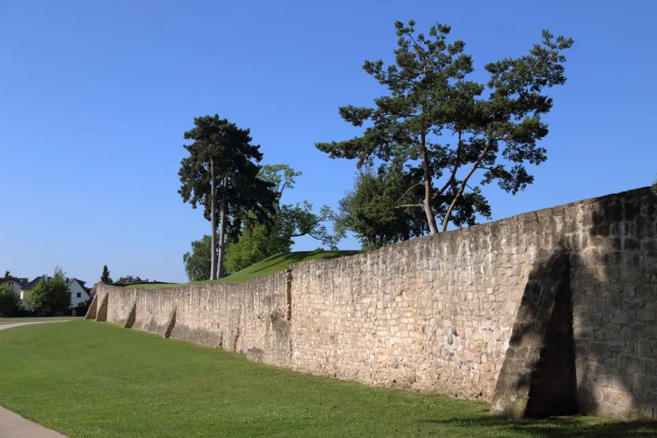 Lorsch Abbey, monastery walls