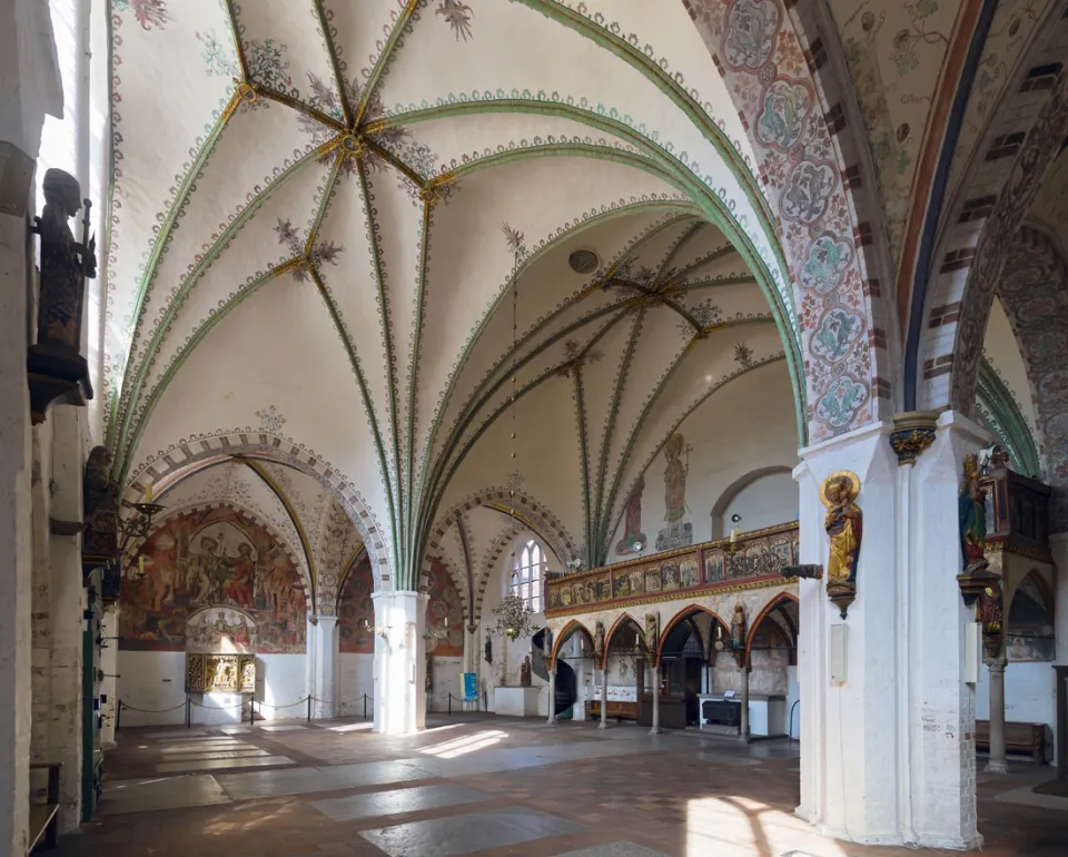 Holy Spirit Hospital, interior of the hall church